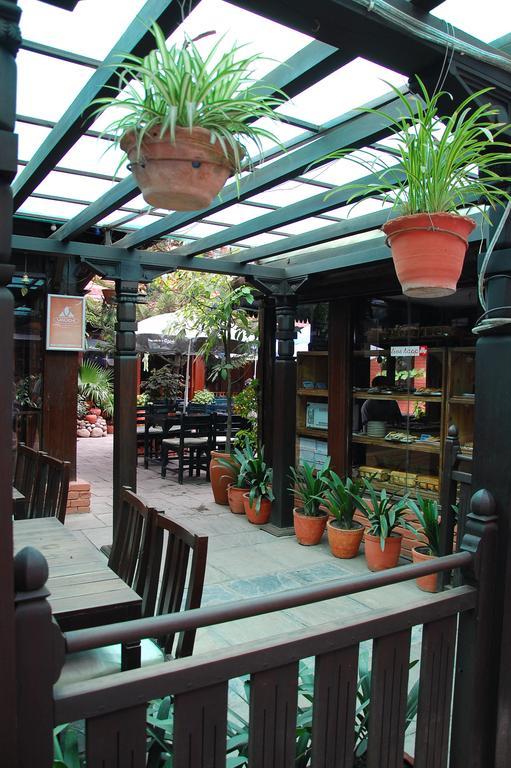 Mandap Hotel Kathmandu Buitenkant foto