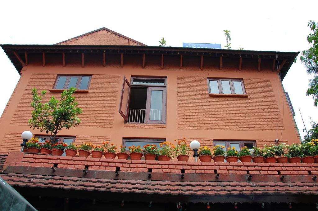Mandap Hotel Kathmandu Buitenkant foto
