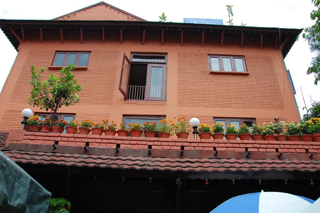 Mandap Hotel Kathmandu Buitenkant foto