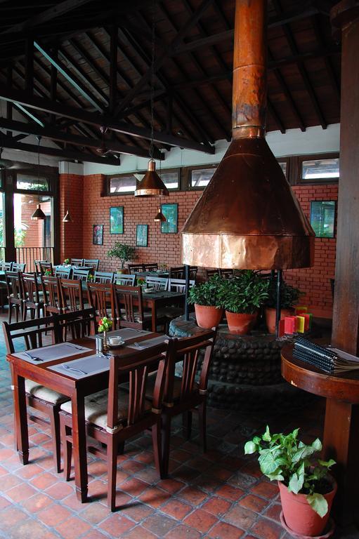 Mandap Hotel Kathmandu Buitenkant foto