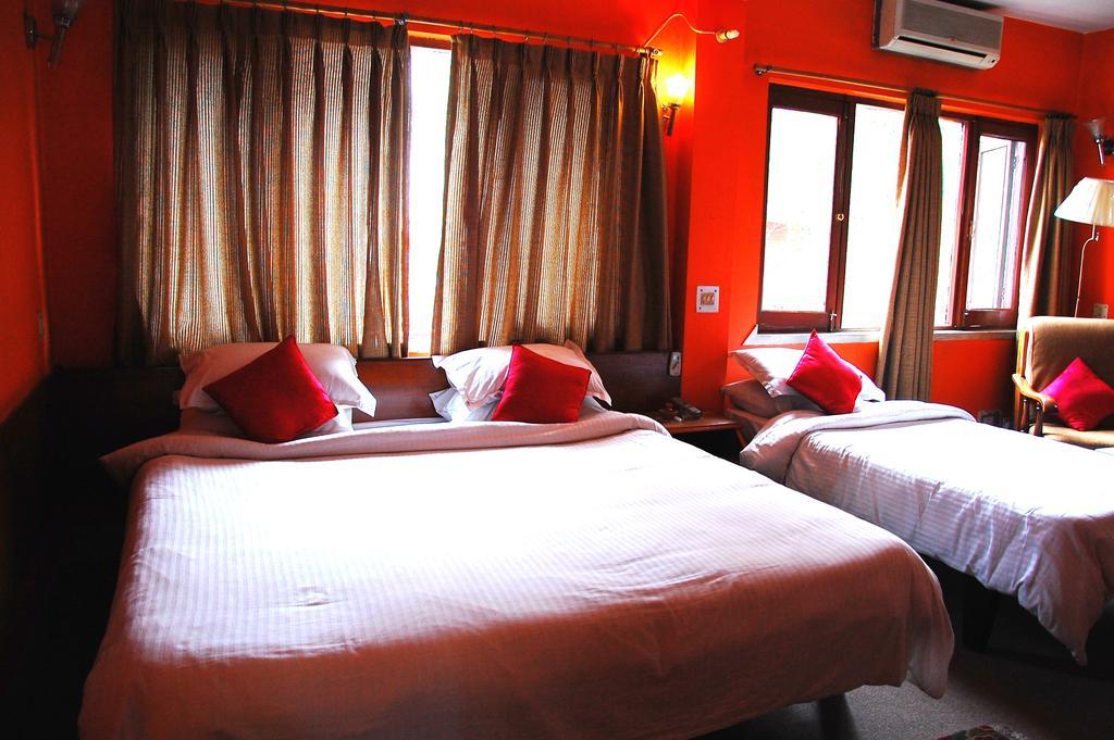 Mandap Hotel Kathmandu Buitenkant foto