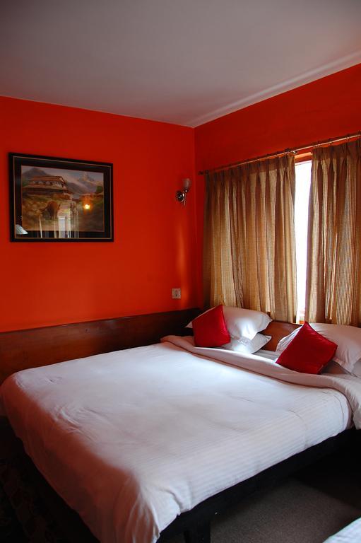 Mandap Hotel Kathmandu Buitenkant foto